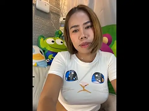 Snapshot of Kath_C chatting on 11/26/25, 08:15 Kath C online show from 11/26/25, 08:15