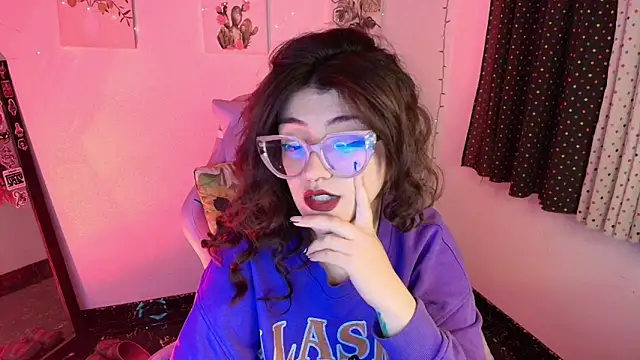 isaferrer06 online show from 11/08/25, 05:18