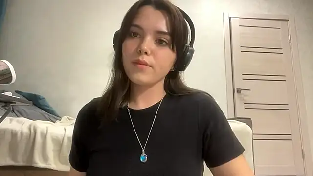 PUP PUP Sea online show from 09/24/25, 03:37