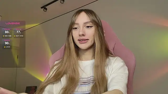 Snapshot of Lunainnk chatting on 09/29/25, 11:42 Lunainnk online show from 09/29/25, 11:42