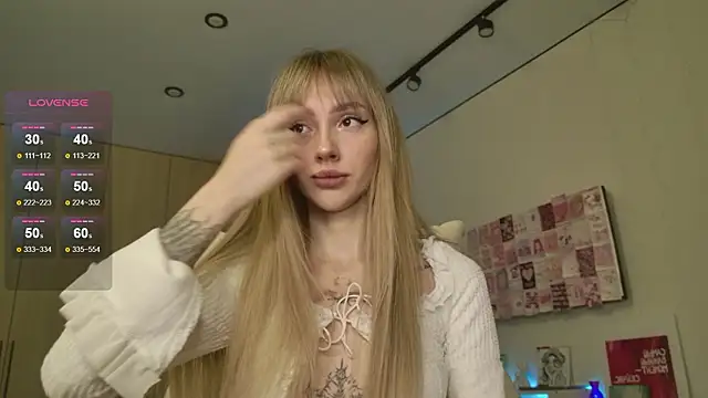 Snapshot of Lunainnk chatting on 02/11/26, 12:37 Lunainnk online show from 02/11/26, 12:37