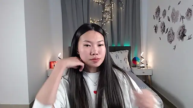 LunaPurrr online show from 09/17/25, 06:37