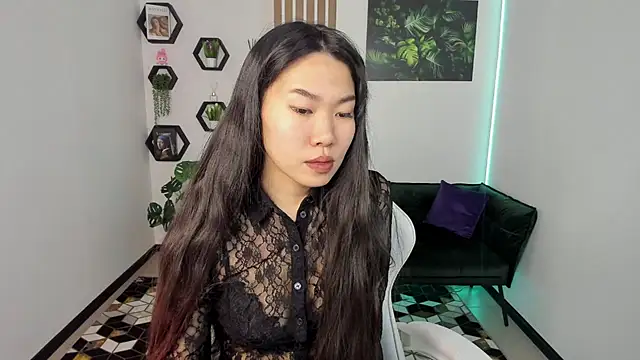 LunaPurrr online show from 11/22/25, 01:26