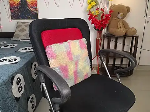 cool angell online show from 12/18/25, 01:50