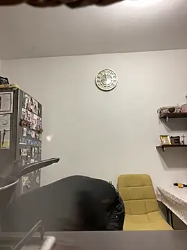 imooLoov online show from 11/24/25, 07:57