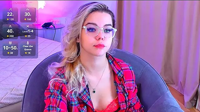 Snapshot of PrincessSlay chatting on 09/25/25, 05:22 PrincessSlay online show from 09/25/25, 05:22
