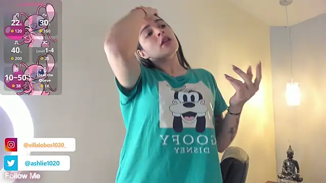 MiaVillalobos online show from 10/09/25, 12:03