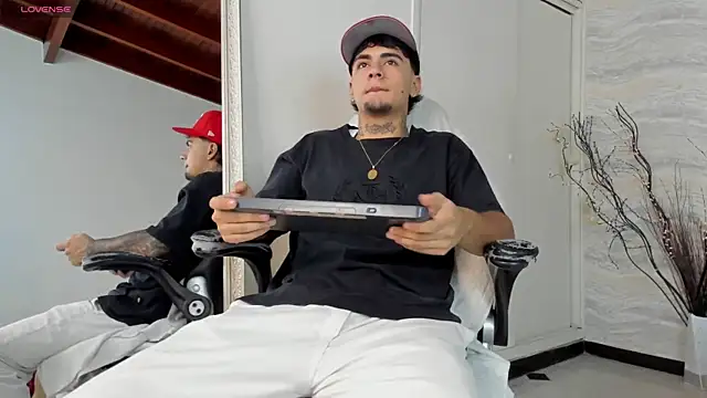 JamesDeker online show from 09/19/25, 07:47