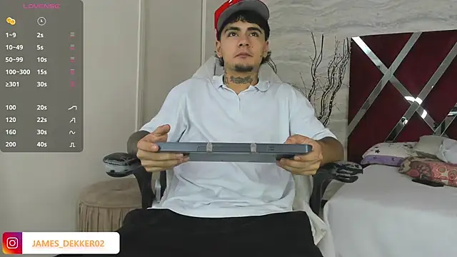 JamesDeker online show from 09/26/25, 08:13