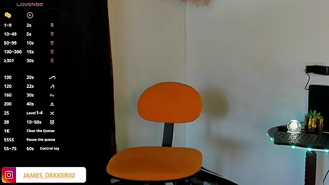 JamesDeker online show from 11/10/25, 07:57