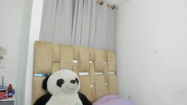 JulianaCarter online show from 12/02/25, 04:13