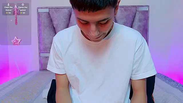 Snapshot of lana_and_liam_ chatting on 09/25/25, 10:30 lana and liam online show from 09/25/25, 10:30