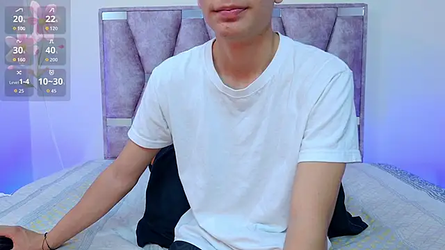 Snapshot of lana_and_liam_ chatting on 10/03/25, 10:23 lana and liam online show from 10/03/25, 10:23