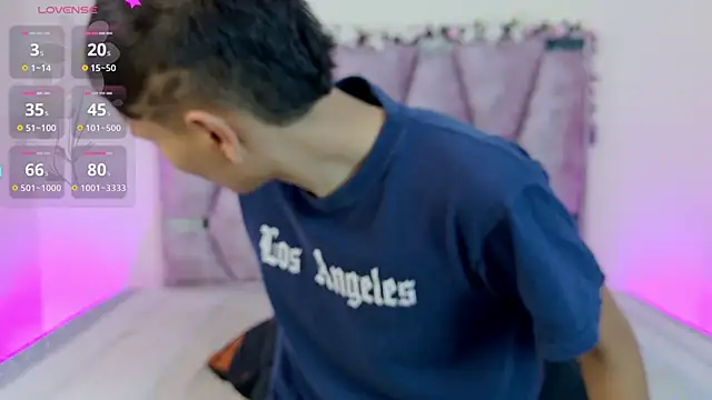 Snapshot of lana_and_liam_ chatting on 10/30/25, 10:38 lana and liam online show from 10/30/25, 10:38