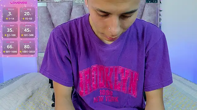 Snapshot of lana_and_liam_ chatting on 11/02/25, 10:28 lana and liam online show from 11/02/25, 10:28