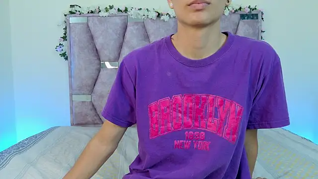 Snapshot of lana_and_liam_ chatting on 11/04/25, 09:30 lana and liam online show from 11/04/25, 09:30