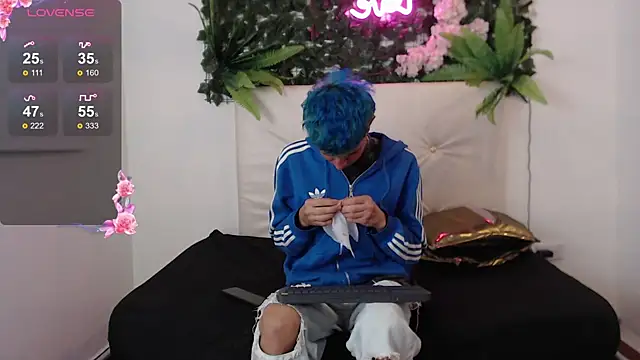 Snapshot of iam_lukas__ chatting on 10/06/25, 03:15 iam lukas online show from 10/06/25, 03:15