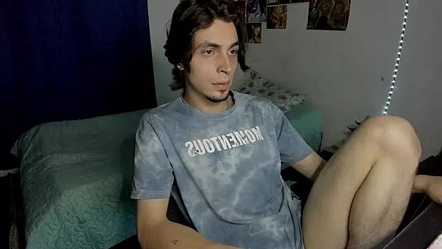 Snapshot of golden_ryyan chatting on 05/07/26, 07:36 golden ryyan online show from 05/07/26, 07:36