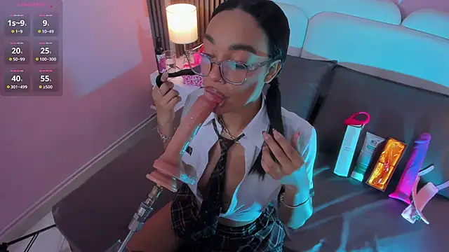 Clawdeen  wolf online show from 10/19/25, 07:58