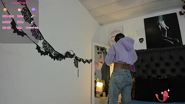 ScarlettVell online show from 10/23/25, 07:23