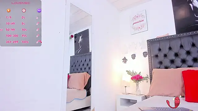 ScarlettVell online show from 10/25/25, 07:19