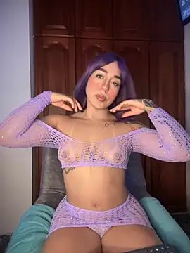 KaditaNavarro online show from 11/01/25, 05:59