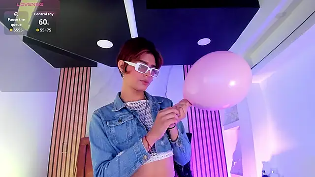 Snapshot of DannysaStar chatting on 09/10/25, 08:20 DannysaStar online show from 09/10/25, 08:20