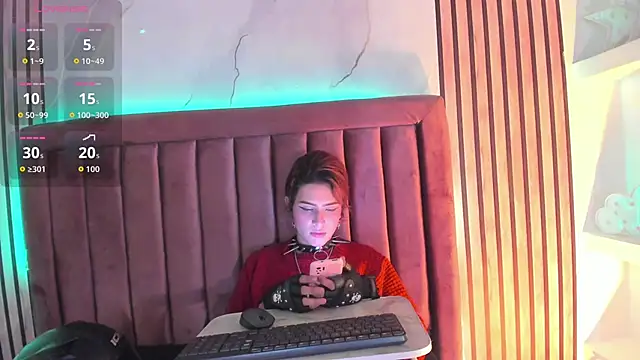 Snapshot of DannysaStar chatting on 09/15/25, 08:31 DannysaStar online show from 09/15/25, 08:31