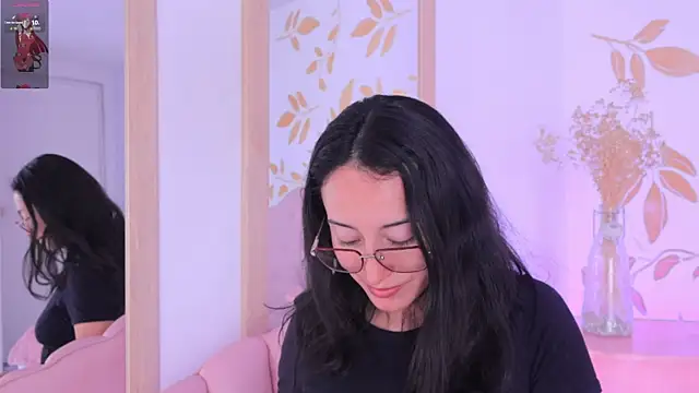 Snapshot of Ginevra_esposito chatting on 09/23/25, 12:52 Ginevra esposito online show from 09/23/25, 12:52