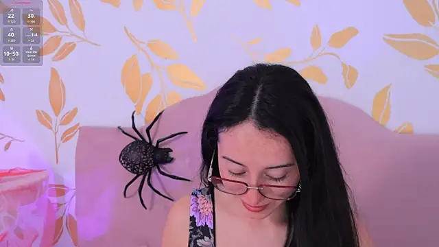 Snapshot of Ginevra_esposito chatting on 10/16/25, 01:56 Ginevra esposito online show from 10/16/25, 01:56