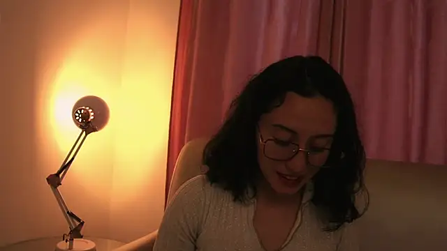 Snapshot of Ginevra_esposito chatting on 05/29/26, 12:58 Ginevra esposito online show from 05/29/26, 12:58