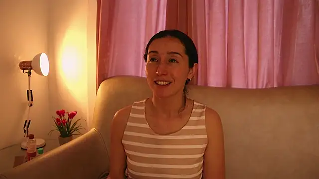 Snapshot of Ginevra_esposito chatting on 06/08/26, 02:06 Ginevra esposito online show from 06/08/26, 02:06