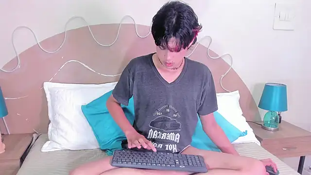 Dan Copers online show from 12/16/25, 01:10