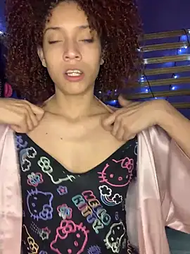 ValentinaStorm1 online show from 11/05/25, 11:54