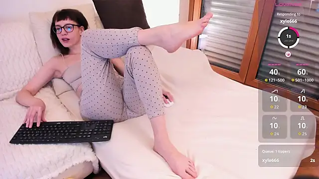 JaneLyrne online show from 04/04/26, 03:31