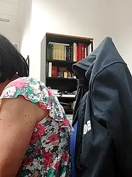 Emily de Carla online show from 11/20/25, 04:07