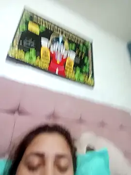 Snapshot of Arianna_Hot777 chatting on 09/09/25, 05:18 Arianna Hot777 online show from 09/09/25, 05:18