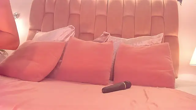 aishathornee online show from 04/24/26, 09:50