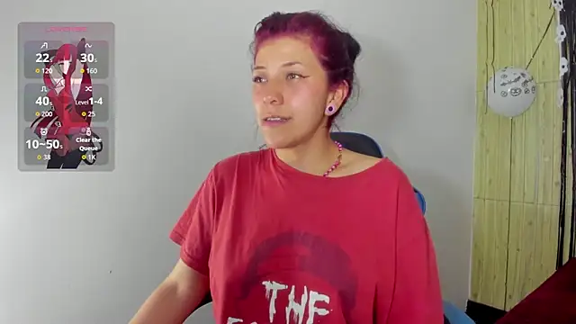 Snapshot of Raven_Rouge_ chatting on 11/05/25, 08:58 Raven Rouge online show from 11/05/25, 08:58