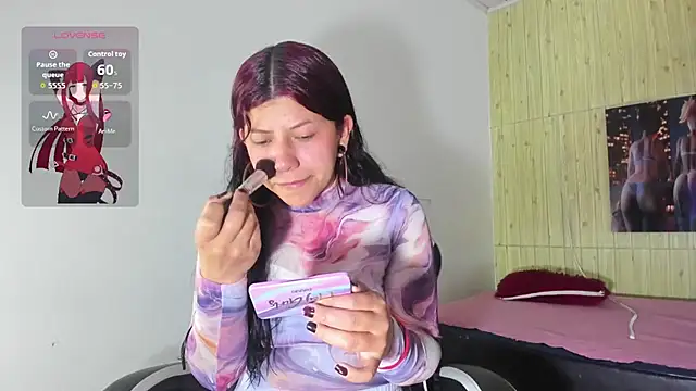 Snapshot of Raven_Rouge_ chatting on 12/02/25, 05:02 Raven Rouge online show from 12/02/25, 05:02