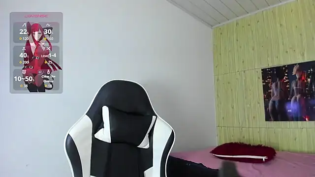 Snapshot of Raven_Rouge_ chatting on 12/04/25, 03:27 Raven Rouge online show from 12/04/25, 03:27