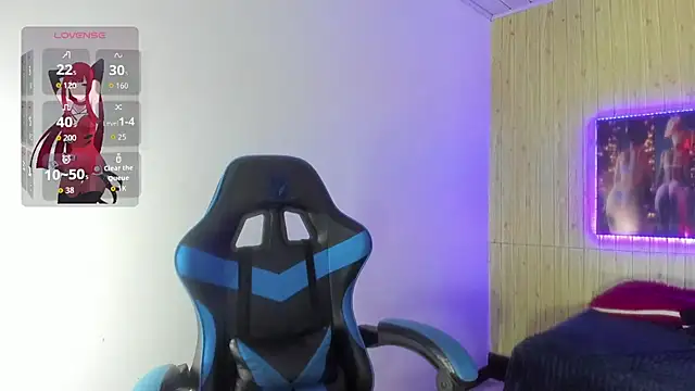 Snapshot of Raven_Rouge_ chatting on 12/05/25, 04:54 Raven Rouge online show from 12/05/25, 04:54