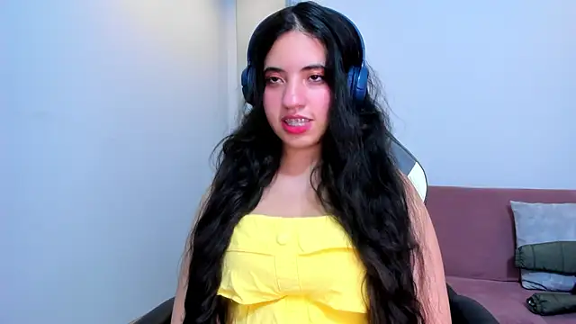 Nicol Chang online show from 11/14/25, 08:40