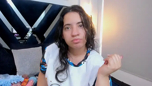 Snapshot of Nicol_Chang chatting on 02/14/26, 01:19 Nicol Chang online show from 02/14/26, 01:19