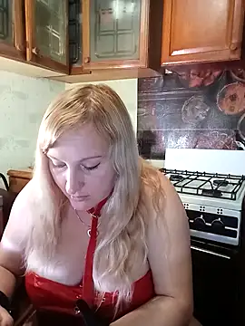 XHelenaX90 online show from 11/08/25, 08:07