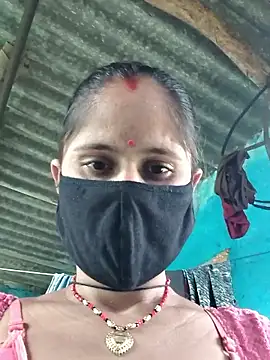 Hot-ilaiy online show from 09/11/25, 05:29