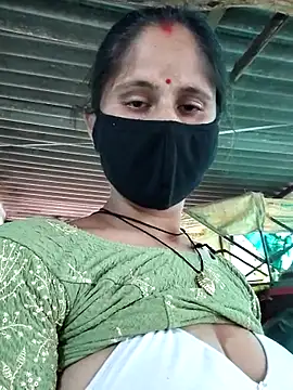 Hot-ilaiy online show from 09/30/25, 10:20