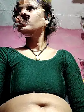 Hot-ilaiy online show from 11/20/25, 10:48