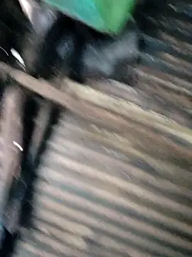 Hot-ilaiy online show from 12/22/25, 03:36