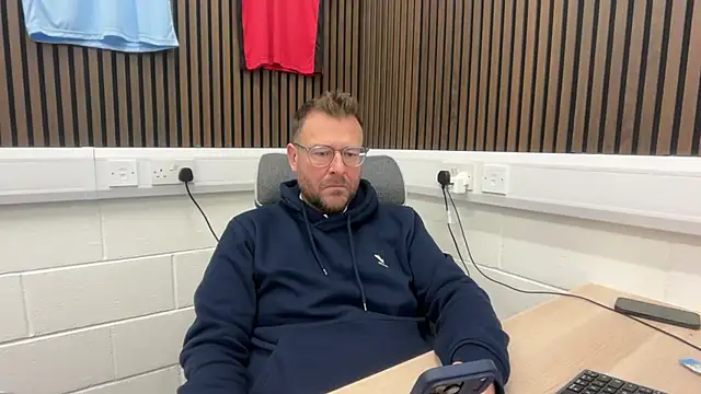 Snapshot of bilf1978 chatting on 02/11/26, 07:24 bilf1978 online show from 02/11/26, 07:24